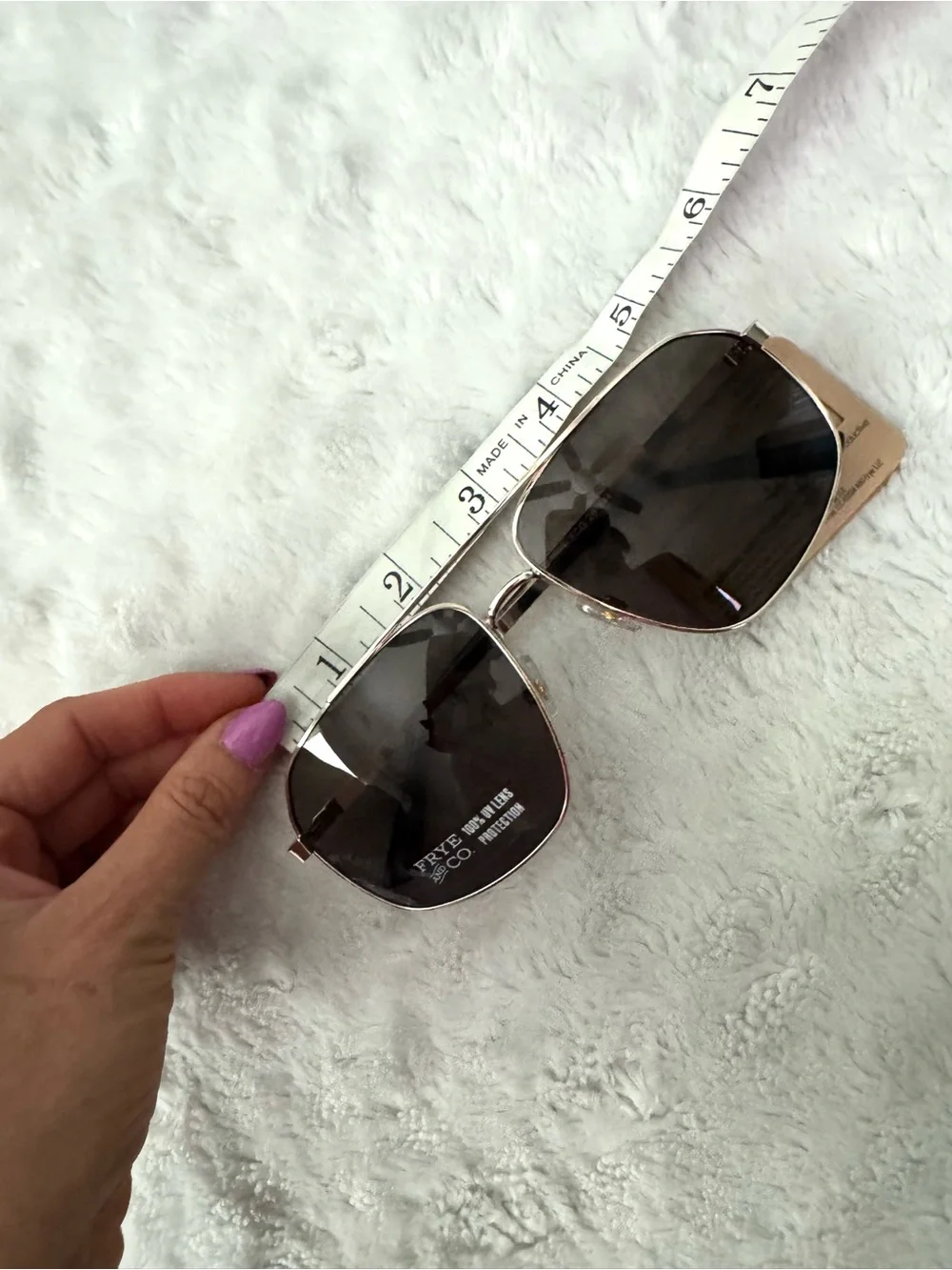 NWT- FRYE AND CO  aviator UV protection sunglasses unisex|| style 10271484